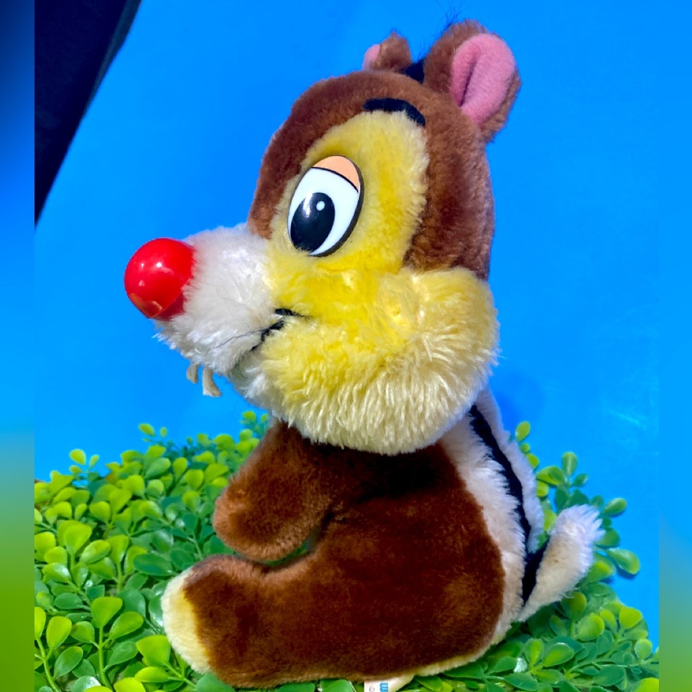 WALT DISNEY WORLD VTG 80’s CHIP N DALE RANGER RESCUERS CHIPMUNK DALE PLUSH